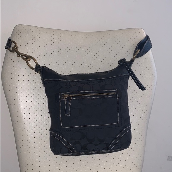 Mae File Crossbody In Signature Canvas coach bag - Picture 9 of 9